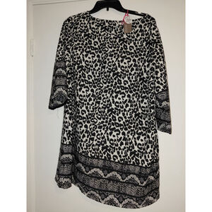 Ladies Marisota Black And White Geometric Tunic XL NWT